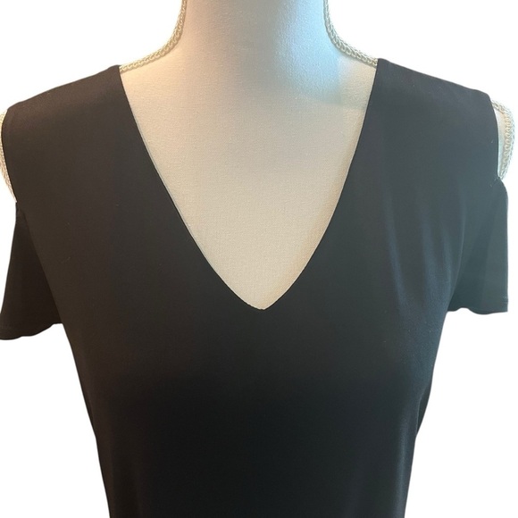 Clara Sun Woo Black Cold Shoulder Dress V Neck Size Small - Picture 4 of 8